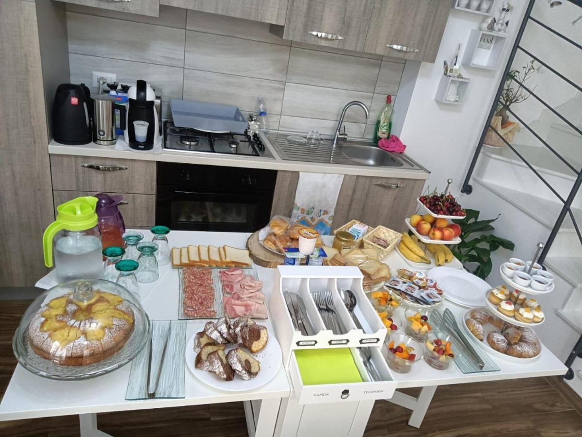 シッラ Athena Bed & Breakfast エクステリア 写真