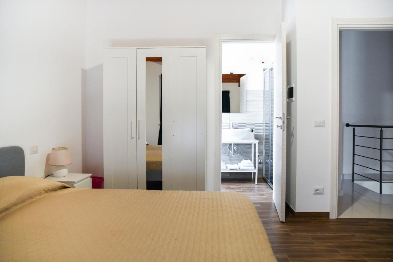 シッラ Athena Bed & Breakfast エクステリア 写真